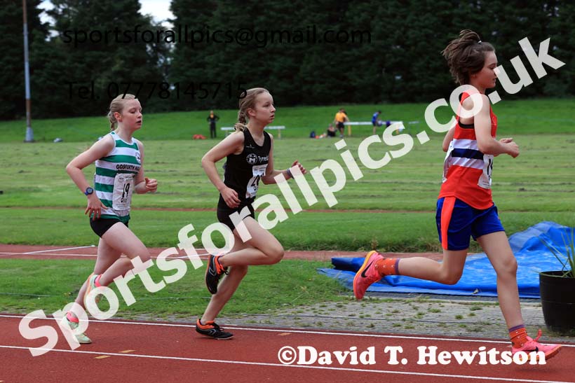 The 1500 metres, Wednesday, july 24th, 2024 NEGP 5, Monkton Stadium.  Photo: David T. Hewitson/Sports for All Pics